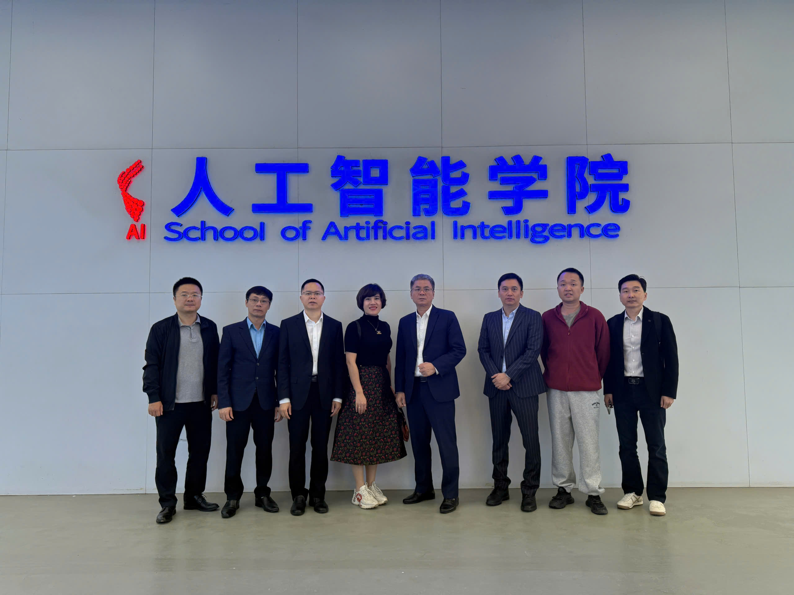 Trường Đại học Công nghiệp Quảng Ninh thăm và làm việc với Trường Đại học Kỹ thuật Nghề nghiệp Nam Ninh, Trung Quốc